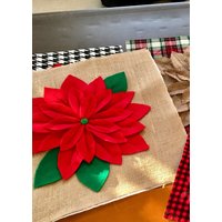 Roter Wollfilz 3-D Weihnachtsstern Applikations-Kissenbezug - 50x50cm Roter Wollfilz 3-D Weihnachtsstern Applikations-Kissenbezug - 50x50cm von jackandtheos