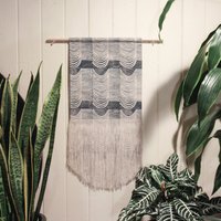 Wave Block Print Fransen Wandbehang von jcanright