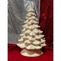 Diy Keramik Bisque - Handgefertigter Verzierter Weihnachtsbaum Mit Löchern Für Lichter Fertig Zum Bemalen Festliche Feiertage Dekor Von von jmdceramicsart