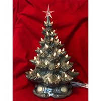 Handgefertigter Keramik-Ornament-Weihnachtsbaum - Verzierter Weihnachtsbaum Maßgeschneiderter Schwerer Aus Grauer Keramik Schwerem Metall von jmdceramicsart