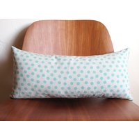 Aqua Blue Polka Dot Pattern Rechteck Kissen von joom