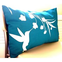 Sale-Teal Kolibri Mit Eukalyptus Rechteck Kissen von joom