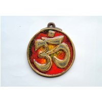 Handgemachte Rot Gelbe Om Aum Zeichen Keramik & Glas Wandtafel Fliesen Frost Proof Hindu Yoga Symbol von jostudio37