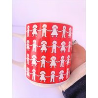 Vintage Hallmark Tasse Rot & Weiß Paper Dolls Unity Design von joycorazon