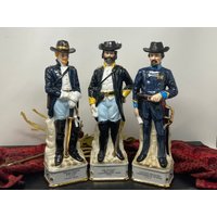 Arnart Imports Schnaps-Dekanter - Wählen Sie Aus Geo. A Custer 1863, Jeb Stuart Kapitäninfanterie Konföderierte Staaten 1863 von just2girlsApickin