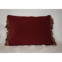 Rechteckiges Dekokissen Aus Samt in Rost Oder Rot Und Gold Mit Quastenborte Handgemacht Usa Für Wohnzimmer Sofa Sessel von justtherightpillow