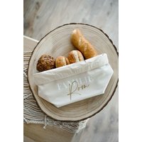 Frühstückskorb Oder Brotkorb Personalisiert Mit Familiennamen. Super Geschenk Für Eine Einladung Zum Einzug Essen von jusydesignstudio