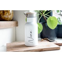 Thermoflasche Mit Namen Perfekt Für Heißgetränke Unterwegs von jusydesignstudio