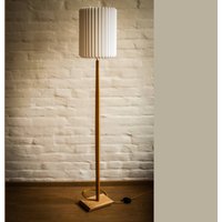 Stehlampe Modern Design Floor Lamp Standard Lamp Origami Paper Papier Warm Light von kOnzeptreyhe