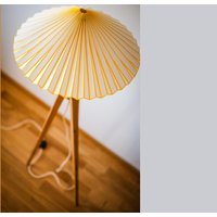 Tripod Stehlampe Dreibein Retro 60 - 70Iger Origami Design Floor Lamp Standard Lamp von kOnzeptreyhe