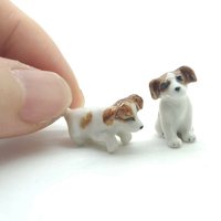 2 Jack Russell Terrier Hund Figur Keramik Tier Miniatur Puppenhaus Statue von kanyanat