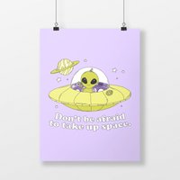 Keine Angst, Raum Zu Nehmen - Alien in Raumschiff Ufo Wand Kunstdruck/Postkarte Keine Angst, Raum Zu Nehmen - Alien in Raumschiff Ufo Wand Kunstdruck/Postkarte von katieisdoodling