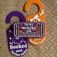 Halloween Bookish Decor Bundle Witchy Ticket-Schild & Türschild von katsateliershop