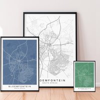 Bloemfontein Stadt Karte Print Minimalist Südafrika Home Poster Wand-Dekor - Gemischte Farben Erhältlich von kazaloop