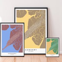 Conakry Stadt Karte Druck Minimalist Guine Home Poster Wand-Dekor - Gemischte Farben Erhältlich von kazaloop