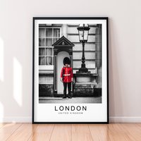 London Print Poster Buckingham Palace Guard Parlament Minimalist Home Travel Wall Decor von kazaloop