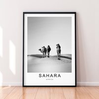 Sahara Wüste Afrika Druck Minimalist Home Travel Poster Wall Decor von kazaloop