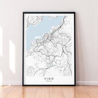 Vigo Stadt Karte Spanien Druck Minimalist Poster Wand Dekor von kazaloop