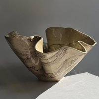 Große Nerikomi Vase - Espresso + Creme Freeform Keramik Skulpturale Handgemachte Kunstobjekt Große Nerikomi Vase - Espresso + Creme Freeform Keramik Skulpturale Handgemachte Kunstobjekt von keikoivonne