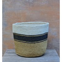 Jikoni 14 "B X 14" H | 35, 4 cm B H Sisalkorb/Aufbewahrungskorb Pflanzkorb Jikoni 14 "B X 14" H | 35, 4 cm B H Sisalkorb/Aufbewahrungskorb Pflanzkorb von kenyancraftscompany