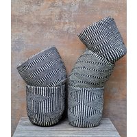 Kawila 9, 5 "W X 10" H Schwarz Upcycled Wolle Und Sisal Korb von kenyancraftscompany