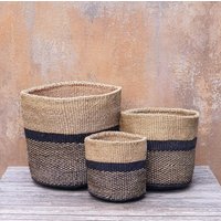 Tayari Schwarz Und Beige Gemusterte Sisalkörbe von kenyancraftscompany