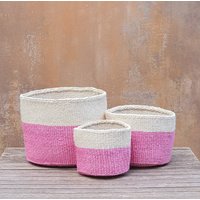 Wambui Baby Rosa Und Weiß Sisal Körbe Wambui Baby Rosa Und Weiß Sisal Körbe von kenyancraftscompany