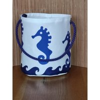 Windlicht Aus Segeltuch "Lüchtbüddel Seepferd" Windlicht Aus Segeltuch "Lüchtbüddel Seepferd" von kiHZigZag