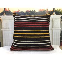 Sofakissen, Anatolienkissen, 24x24 Boho Kelim Kissen, Geschenkkissen, Truthahnkissen, Couchkissen, Dekokissen, Schlafzimmer 2069 von kilimpillowkingdom