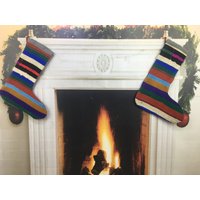 Weihnachtssocken, Kelimstrümpfe, Feuerplatz Deko von kilimpillowkingdom