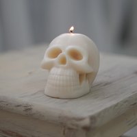 Totenkopf Kerze Aus 100% Natürlichem Rapswachs Totenkopf Kerze Aus 100% Natürlichem Rapswachs von kimsinutishop