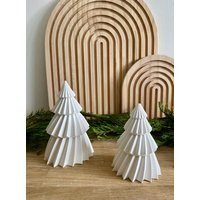 Kleiner & Großer Tannenbaum in Weiß Aus Keracraft Kleiner & Großer Tannenbaum in Weiß Aus Keracraft von kleinundfeinDeko