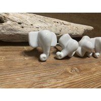 8Er Set - Große Elfenbein/Natur Weiße Keramik Elefant Büstenknöpfe Baby Schubladen Pull Safari Kinderzimmer Dekor Dekorativer Knauf von knobpologie