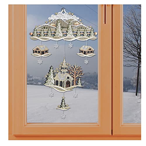 Fensterbild Kirche - Winter-Landschaft mit Fachwerkhäusern Windspiel aus Vogtländischer Spitze | Weihnachts-Mobilé Tannen und Lurex-Stickerei | Höhe x Breite 40 x 24 cm | Spitzenbild Geschenkidee von kollektion MT