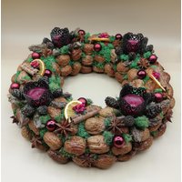 Weihnachtskranz Adventskranz Tischkranz Winterkranz Mit Walnüssen, Naturmaterialien Und Metall-Kerzenhalter von kraenzelei