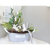 Frühlingsgesteck Hühnchen Trude Tischgesteck Osterdekoration Tulpen von kranzundco
