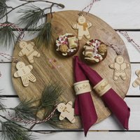 Weihnachtliche Serviettenringe Aus Holz Mit Deinem Wunschnamen Personalisiert, Weihnachts-Serviettenringe von kreativundschoende