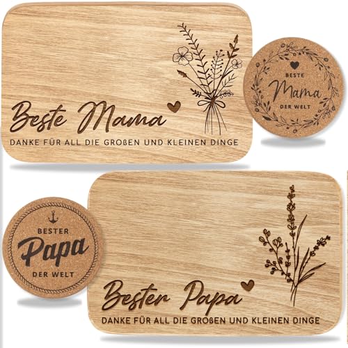 kupi Frühstücksbrettchen Mama und Papa Geschenke für Eltern | Mama und Papa Geschenk | Geschenkset zum Jubiläm Holzbrettchen mit Untersetzer kupi Frühstücksbrettchen Mama und Papa Geschenke für Eltern | Mama und Papa Geschenk | Geschenkset zum Jubiläm Holzbrettchen mit Untersetzer von kupi