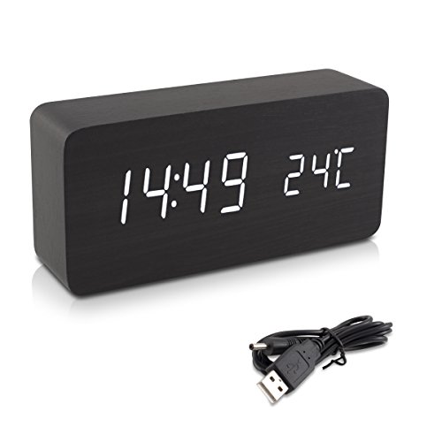 kwmobile Wecker Uhr in Holzoptik digital - Digitalwecker Anzeige von Uhrzeit Temperatur Datum - Alarm Clock mit USB Kabel in Schwarz mit weißen LEDs von kwmobile