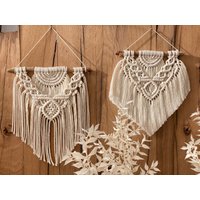 Makramee Wandbehang "Luna" Macrame Wallhanging Geschenk Boho Wanddeko Hochzeit Geburtstag Dekoration Holz von laLauraDesign