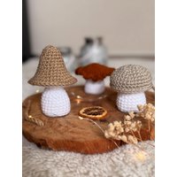 Gehäkelter Pilz - Herbstdeko Handgemachte Herbstdekoration Deko Herbstliche Tischdeko Geschenkidee von lalovelymakramee