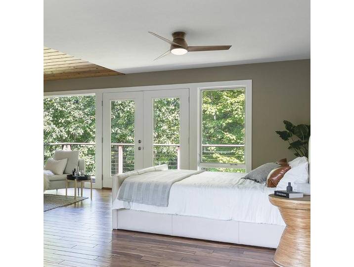 KICHLER LED-Deckenventilator Eris, IP44, walnuss dimmbar, Holz dunkel, für Wohn- / Esszimmer, Kunststoff von lampenwelt.de