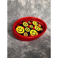 Smiley Red Schachbrett Schale - Trinket Tablett Trinketschale Air Dry Clay Schmuckschale Flur Home Decor Handgemachte von laughthencopy