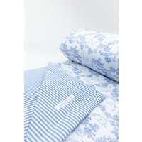 Plaid Josi Toile De Jouy Blau, Streifen 230 X 240 von lavendels