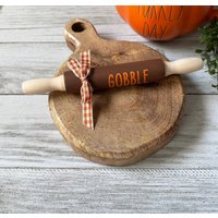 Herbst Mini Holz Nudelholz, Dekor, Erntedank Bauernhaus Tiered Tablett Verschlingen, Es Ist von lazydaisyfarmhouse