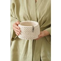 Aufbewahrungskorb Gehäkelt Aus Recycelten Baumwolle Aufbewahrungskorb Gehäkelt Aus Recycelten Baumwolle von lenalovesknitting