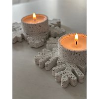 Schneeflocken Teelichthalter | Snowflakes Jesmonite Handgefertigt Schneeflocken Teelichthalter | Snowflakes Jesmonite Handgefertigt von lesonlu