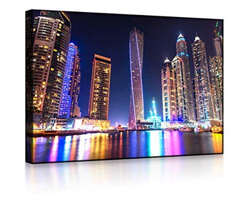 lightbox multicolor | Beleuchtetes Bild | Dubai Skyline mit Cayan Tower | 100x70 cm | Front Lighted von lightbox multicolor