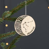 Wassermann Astrologie Personalisiertes Ornament - Lasercut Birkenholz von lightpaper