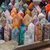 3-4 Zoll Crystal Tower Kristallquarzpunkt Natürlicher Kristallquarz Obelisk Heilender Kristallgroßverkauf von lilyinstone